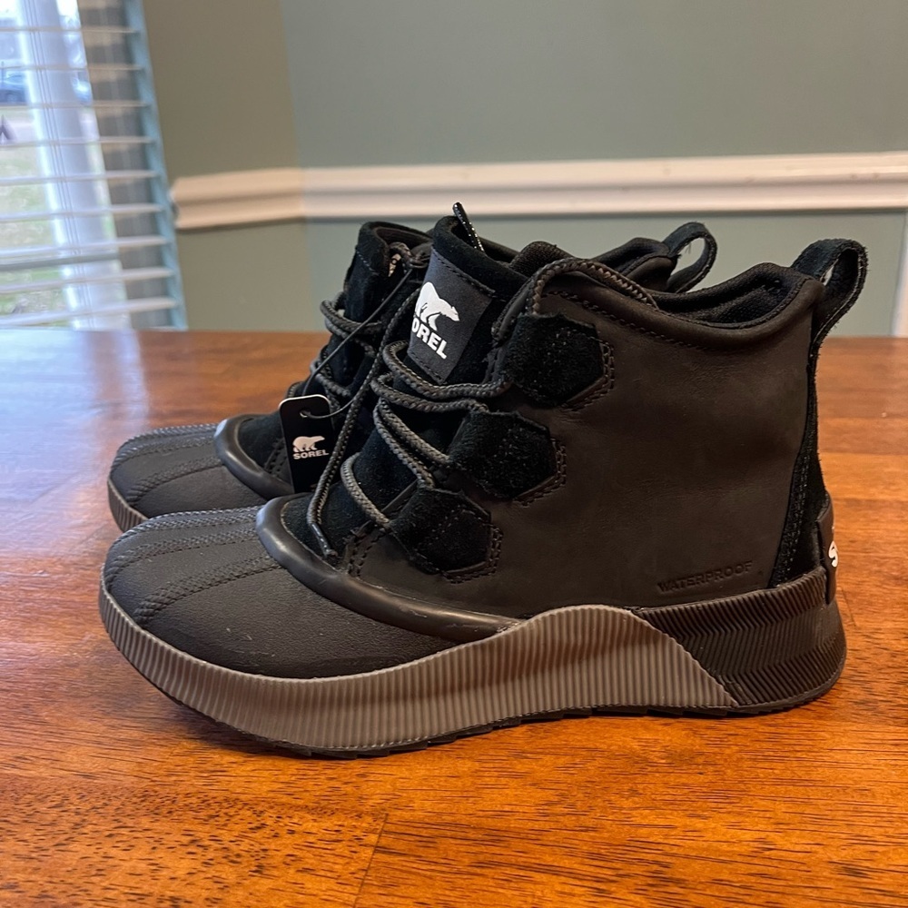 New Sorel Out N About Waterproof black lace up boot size 6.5 - Picture 10 of 12